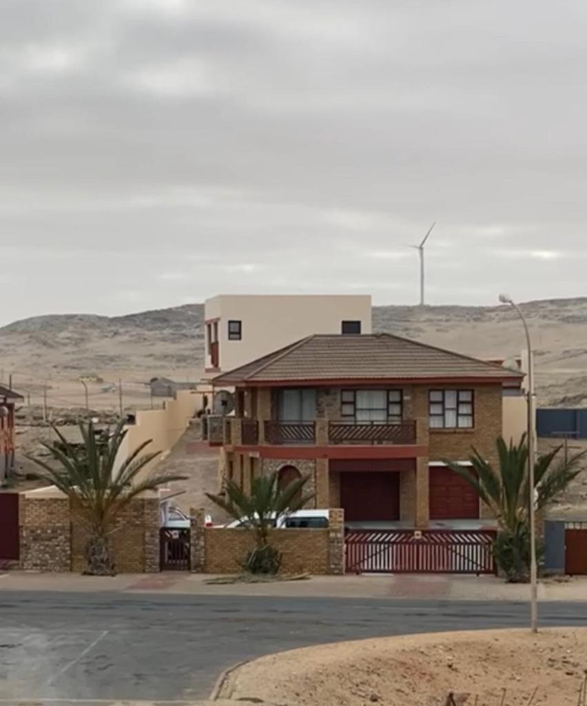The Oasis Accommodation Lüderitz Exterior foto
